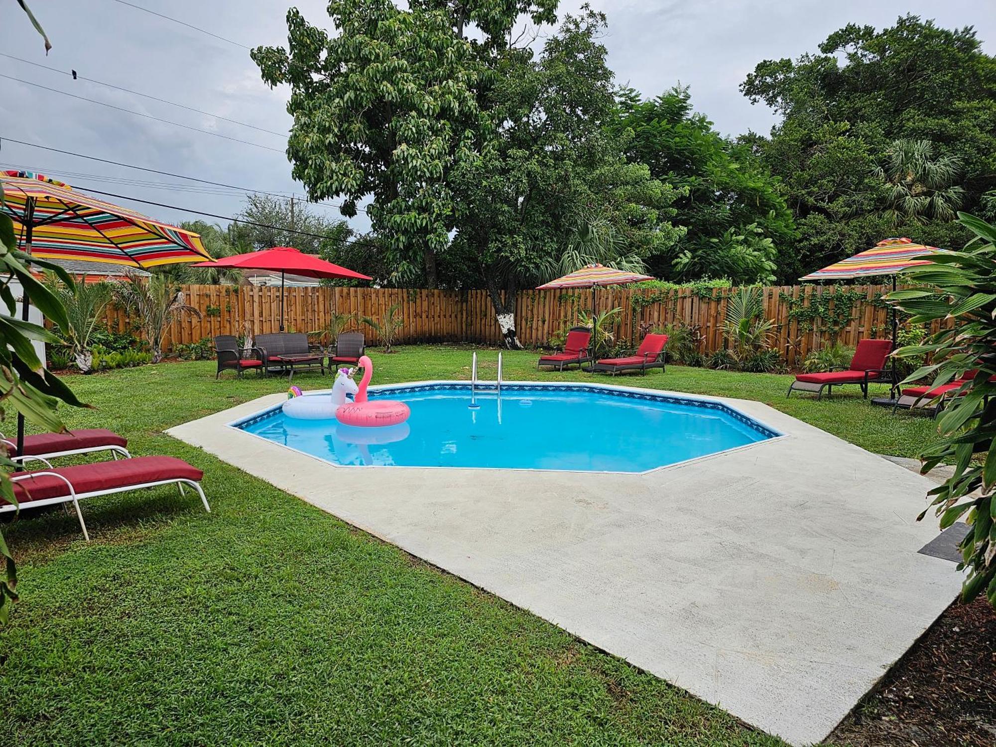 West Palm Tropical Oasis